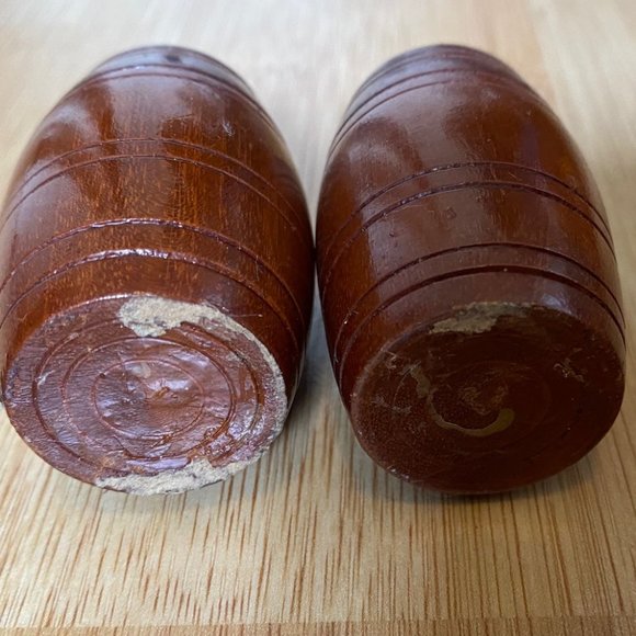 Vintage Wood Salt & Pepper Shakers - Light Posts, Maracas, & Barrels - Picture 13 of 16